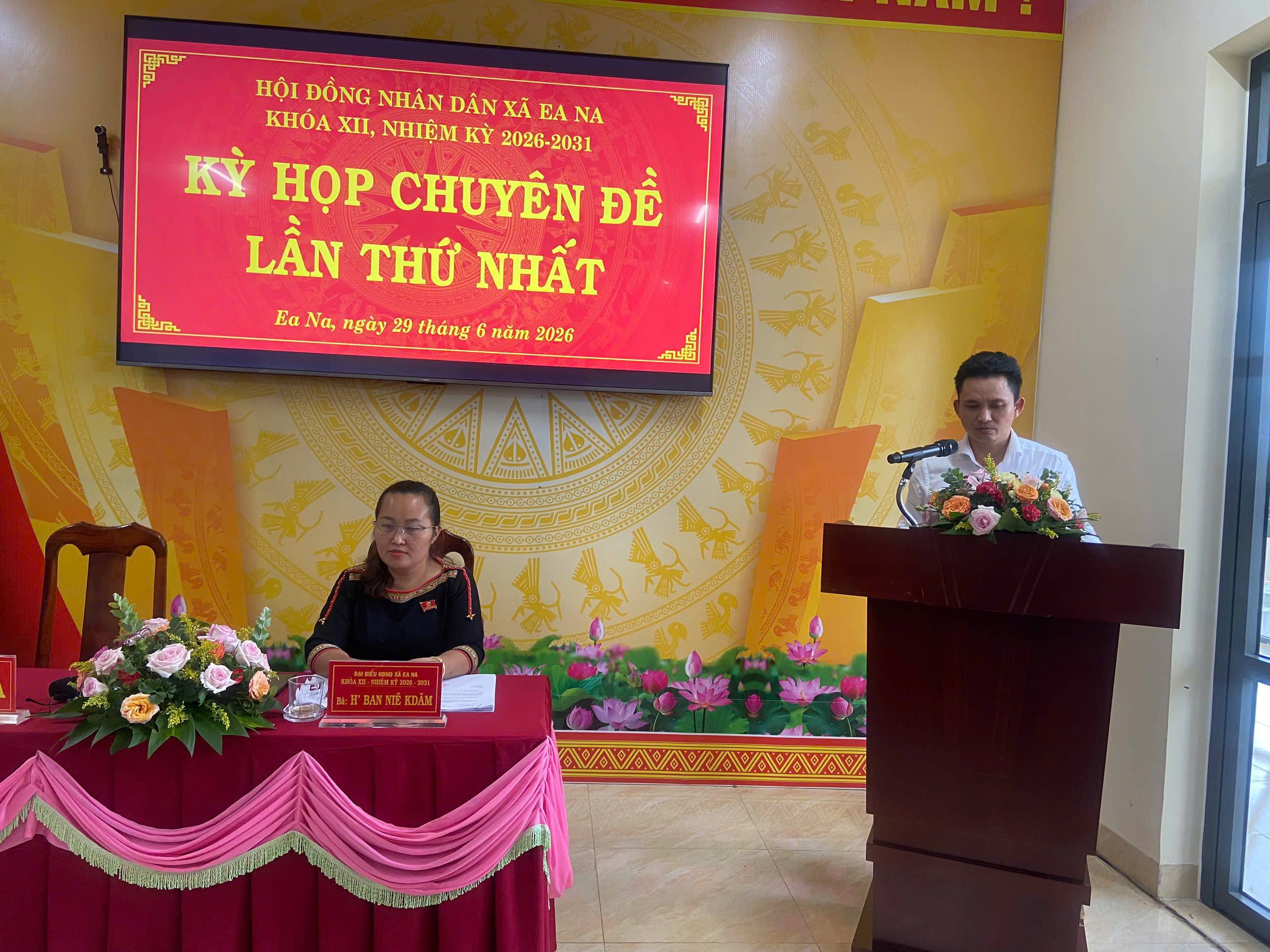 HỘI ĐỒNG NHÂN DÂN XÃ EA NA TỔ CHỨC KỲ HỌP CHUYÊN ĐỀ LẦN THỨ NHẤT, KHÓA XII, NHIỆM KỲ 2026-2031